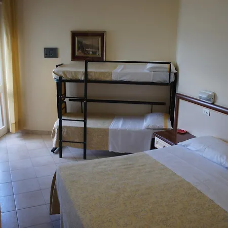 Nettuno Отель Каттолика