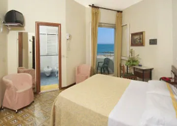 Nettuno Каттолика